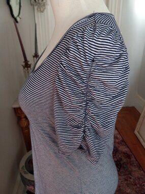 TIMING NAVY BLUE AND WHITE STRIPED SHIRRED RUCHED SLEEVE TOP NWT L